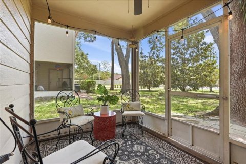 Townhouse in Tampa, Florida 3 bedrooms, 119.66 sq.m. № 2209929 - photo 11