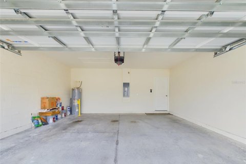House in Kissimmee, Florida 4 bedrooms, 171.5 sq.m. № 1690600 - photo 30
