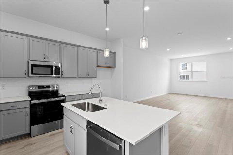Adosado en venta en Westchase, Florida, 3 dormitorios, 166.2 m2 № 2372878 - foto 12