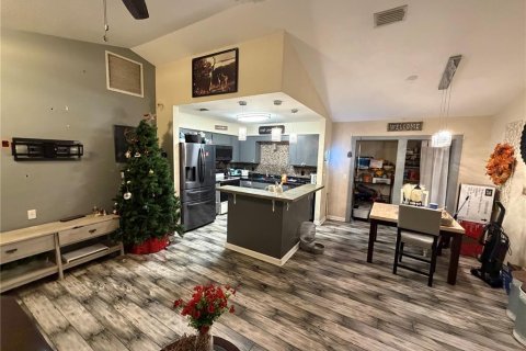 Propiedad comercial en venta en Crystal River, Florida, 154.31 m2 № 2105766 - foto 4