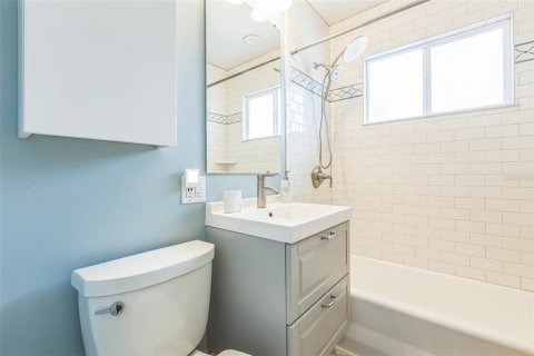Casa en venta en Tampa, Florida, 3 dormitorios, 133.87 m2 № 1819658 - foto 30