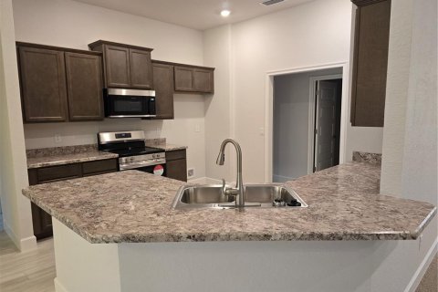 House in Homosassa, Florida 4 bedrooms, 210.42 sq.m. № 1315409 - photo 7