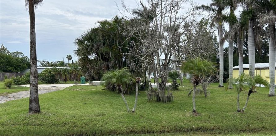 Terreno en Port Charlotte, Florida № 1818978