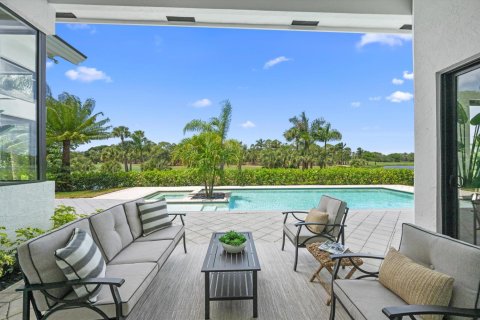 House in West Palm Beach, Florida 3 bedrooms, 314.47 sq.m. № 2088142 - photo 8