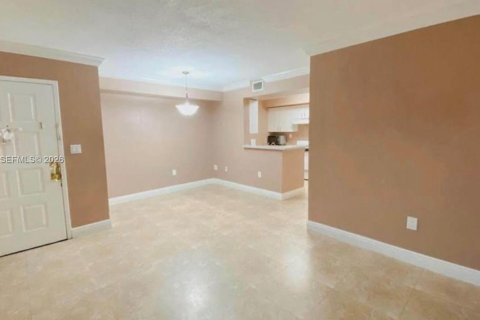 Apartment in Miami, Florida 1 bedroom, 62.8 sq.m. № 2000486 - photo 2