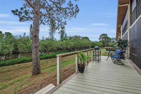 Condo in Tarpon Springs, Florida, 2 bedrooms  № 2225597 - photo 4