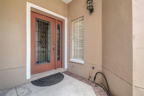 Townhouse in Saint Petersburg, Florida 3 bedrooms, 184.88 sq.m. № 2150667 - photo 4