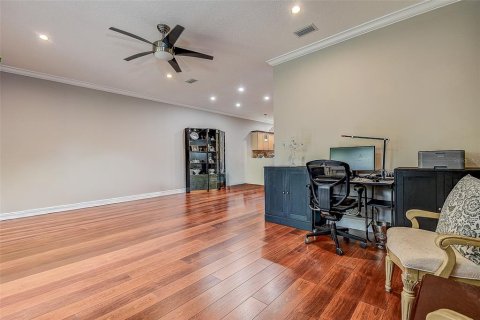 Townhouse in Saint Petersburg, Florida 3 bedrooms, 184.88 sq.m. № 2150667 - photo 8