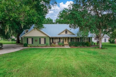 Casa en Fort Meade, Florida 3 dormitorios, 268.95 m2 № 2304380