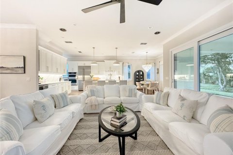Casa en venta en Flagler Beach, Florida, 3 dormitorios, 248.33 m2 № 2145320 - foto 4