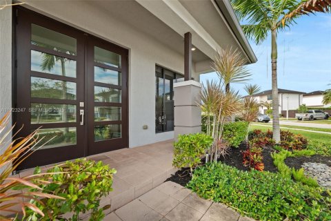 Villa ou maison à louer à Miami Lakes, Floride: 4 chambres, 264.49 m2 № 1976919 - photo 2