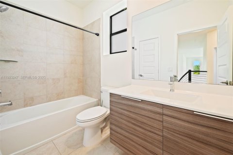 Villa ou maison à louer à Miami Lakes, Floride: 4 chambres, 264.49 m2 № 1976919 - photo 18