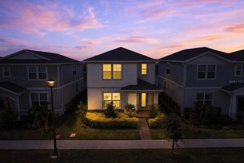 Casa en Orlando, Florida 3 dormitorios, 244.05 m2 № 2106285