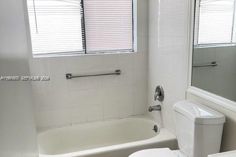 Villa ou maison à vendre à Plantation, Floride: 3 chambres, 115.76 m2 № 2054602 - photo 6