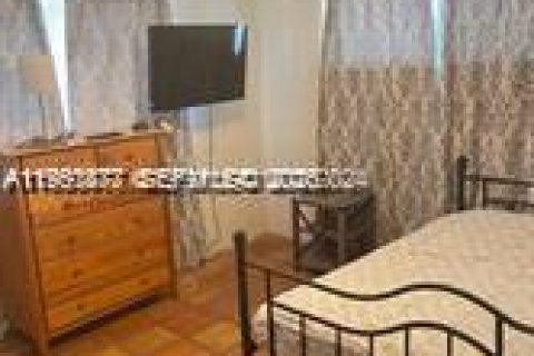 Villa ou maison à vendre à Plantation, Floride: 3 chambres, 115.76 m2 № 2054602 - photo 7