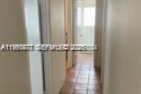 Villa ou maison à vendre à Plantation, Floride: 3 chambres, 115.76 m2 № 2054602 - photo 5