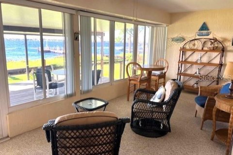 House in Haines City, Florida 2 bedrooms, 154.4 sq.m. № 1690095 - photo 8