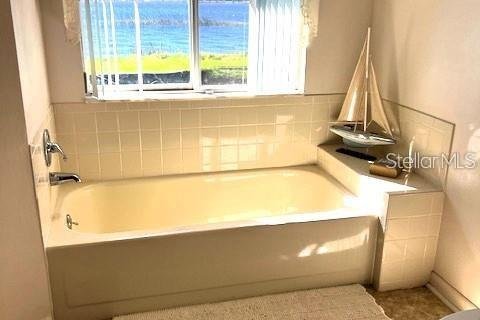 House in Haines City, Florida 2 bedrooms, 154.4 sq.m. № 1690095 - photo 3