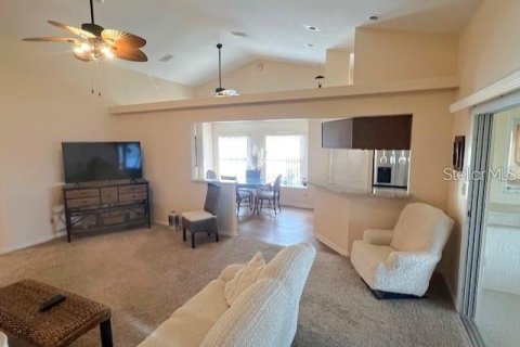 House in Haines City, Florida 2 bedrooms, 154.4 sq.m. № 1690095 - photo 7