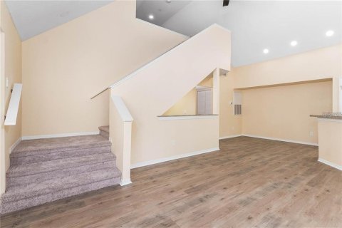 Condo in Orlando, Florida, 1 bedroom  № 2215302 - photo 6