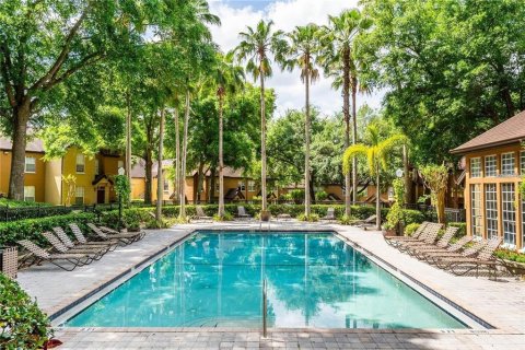 Condo in Orlando, Florida, 1 bedroom  № 2215302 - photo 2