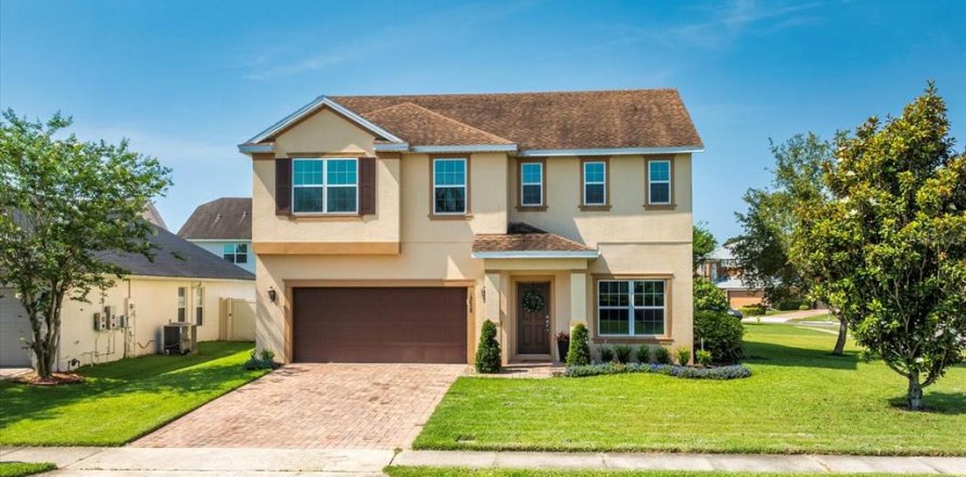 House in Winter Garden, Florida 4 bedrooms, 243.96 sq.m. № 1750740