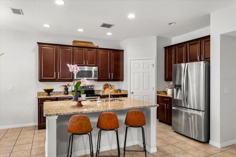 House in Winter Garden, Florida 4 bedrooms, 243.96 sq.m. № 1750740 - photo 5