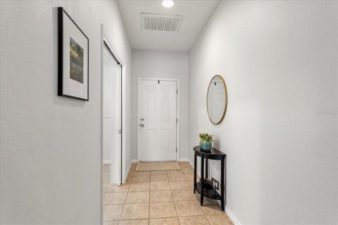 House in Winter Garden, Florida 4 bedrooms, 243.96 sq.m. № 1750740 - photo 10