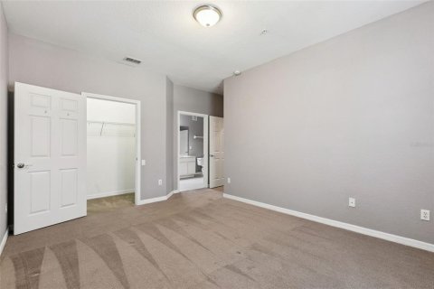 Condo in Davenport, Florida, 3 bedrooms  № 2157797 - photo 25