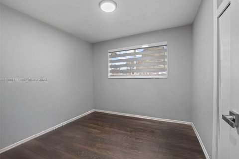 Villa ou maison à vendre à Hollywood, Floride: 3 chambres, 106.28 m2 № 1988675 - photo 17