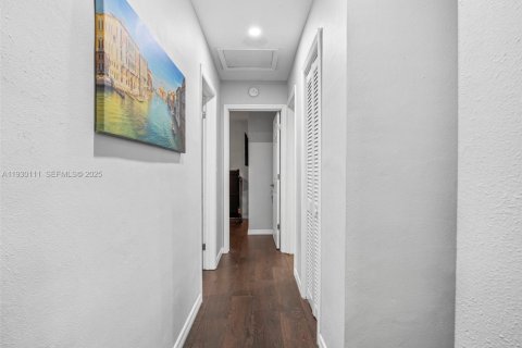 Villa ou maison à vendre à Hollywood, Floride: 3 chambres, 106.28 m2 № 1988675 - photo 14