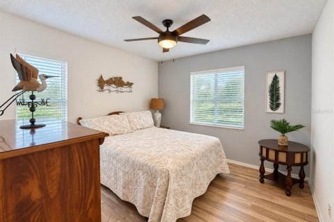 Villa ou maison à vendre à Bradenton, Floride: 2 chambres, 145.76 m2 № 2431621 - photo 13