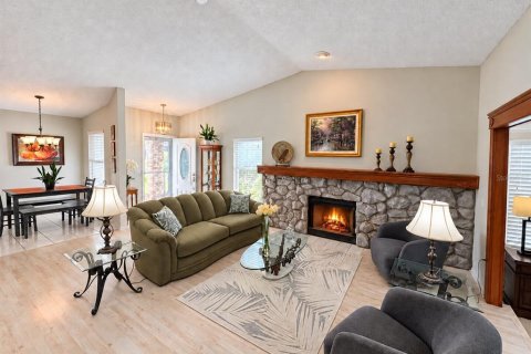 Villa ou maison à vendre à Bradenton, Floride: 2 chambres, 145.76 m2 № 2431621 - photo 4