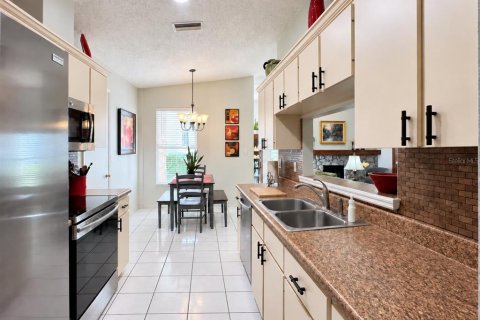 Villa ou maison à vendre à Bradenton, Floride: 2 chambres, 145.76 m2 № 2431621 - photo 7