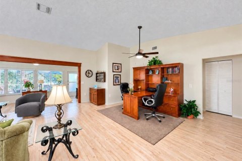 Villa ou maison à vendre à Bradenton, Floride: 2 chambres, 145.76 m2 № 2431621 - photo 5