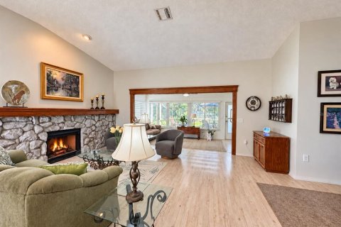 Villa ou maison à vendre à Bradenton, Floride: 2 chambres, 145.76 m2 № 2431621 - photo 3