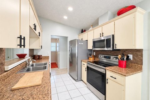 Villa ou maison à vendre à Bradenton, Floride: 2 chambres, 145.76 m2 № 2431621 - photo 8