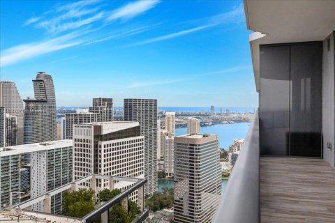 Condominio en venta en Miami, Florida, 3 dormitorios, 133.97 m2 № 1726022 - foto 2