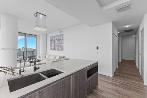 Condominio en venta en Miami, Florida, 3 dormitorios, 133.97 m2 № 1726022 - foto 21