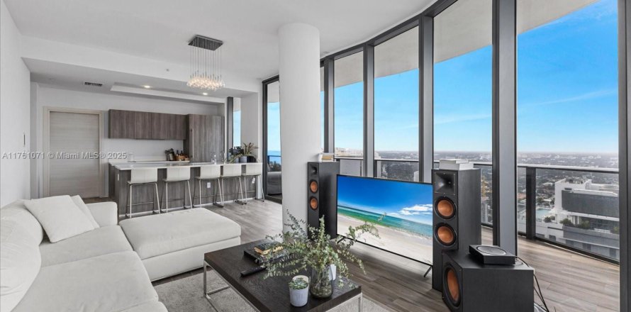 Condominio en Miami, Florida, 3 dormitorios  № 1726022