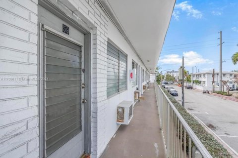 Condominio en venta en Miami Beach, Florida, 37.16 m2 № 1874287 - foto 3