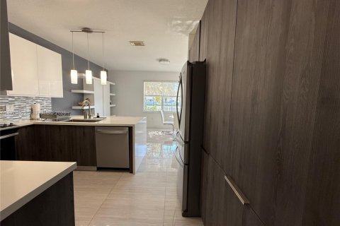 Купить таунхаус в Дорал, Флорида 4 спальни, 208.94м2, № 2038365 - фото 8