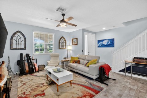 Adosado en venta en Delray Beach, Florida, 3 dormitorios, 120.96 m2 № 2085482 - foto 16