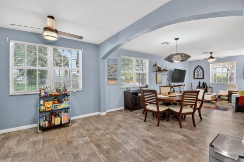 Adosado en venta en Delray Beach, Florida, 3 dormitorios, 120.96 m2 № 2085482 - foto 14