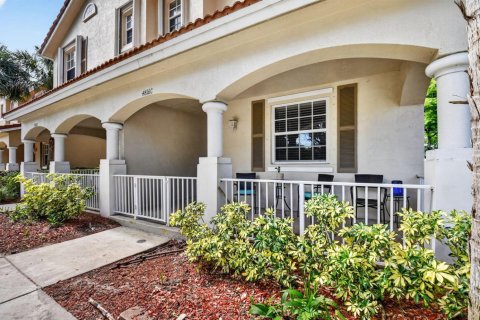 Adosado en venta en Delray Beach, Florida, 3 dormitorios, 120.96 m2 № 2085482 - foto 2