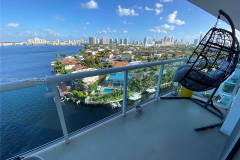 Condo in North Miami Beach, Florida, 1 bedroom № 2051229