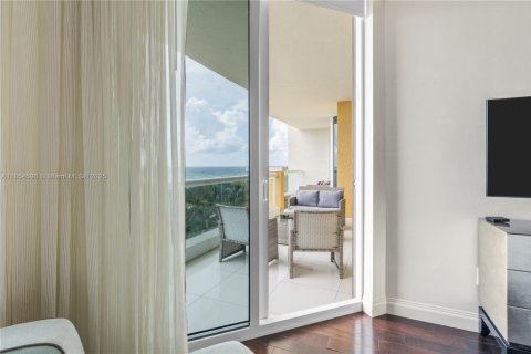 Condominio en venta en Sunny Isles Beach, Florida, 3 dormitorios, 205.69 m2 № 1872522 - foto 19