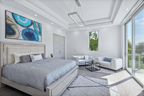 Casa en venta en Jupiter, Florida, 5 dormitorios, 466.74 m2 № 1887172 - foto 15
