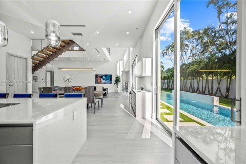 Casa en venta en Jupiter, Florida, 5 dormitorios, 466.74 m2 № 1887172 - foto 9