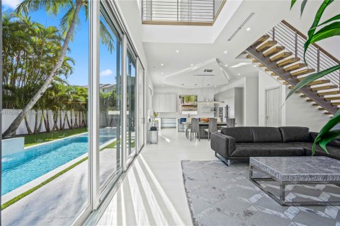 Casa en venta en Jupiter, Florida, 5 dormitorios, 466.74 m2 № 1887172 - foto 7